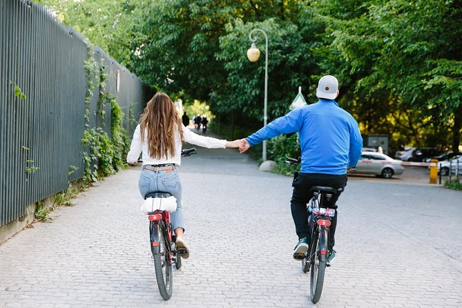 Berlin Highlights: 3-Hour Bike Tour - Starting beneath the TV Tower at Alexanderplatz