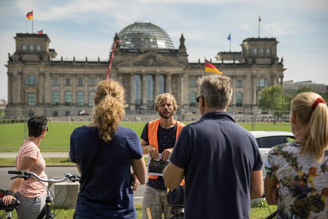 Berlin Highlights Sightseeing Bike Tour in Small Groups - Gendarmenmarkt and Bebelplatz