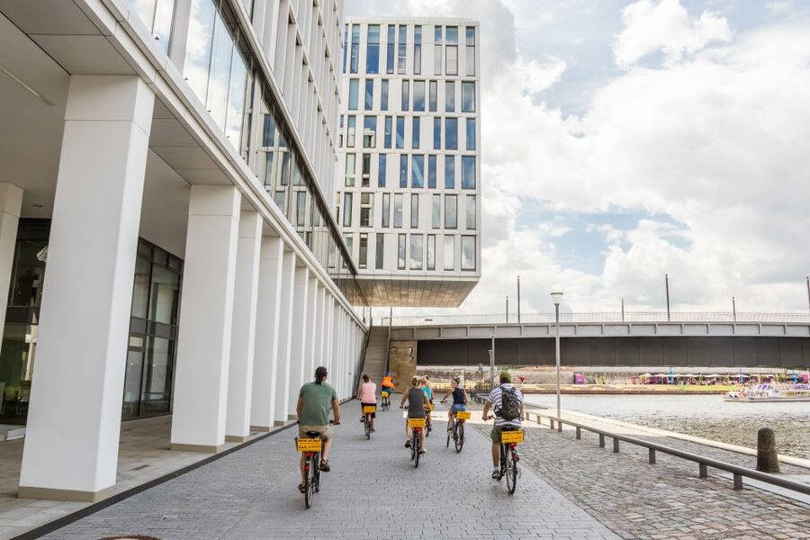 Berlin: Sights and Highlights Bike Tour with a Local Guide - Bikes, safety, and physical demands