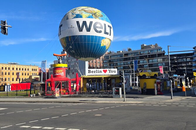 Berlin : The best bike tour with a Berlin guide and insider tips - Checkpoint Charlie and the machinery of repression