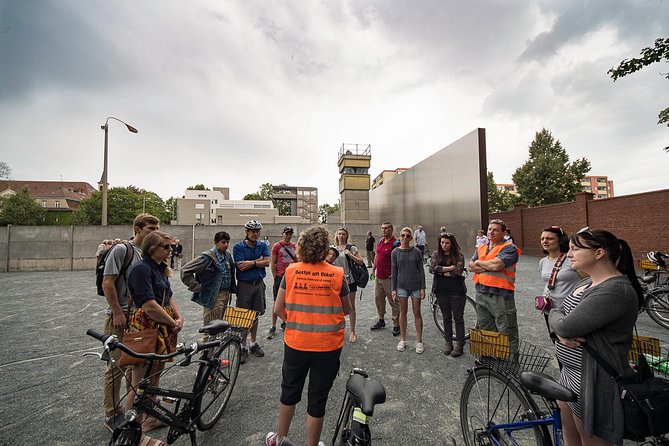 Berlin Wall and Cold War Bike Tour in Small Groups - Brandenburg Gate and the Shape of Divided Berlin