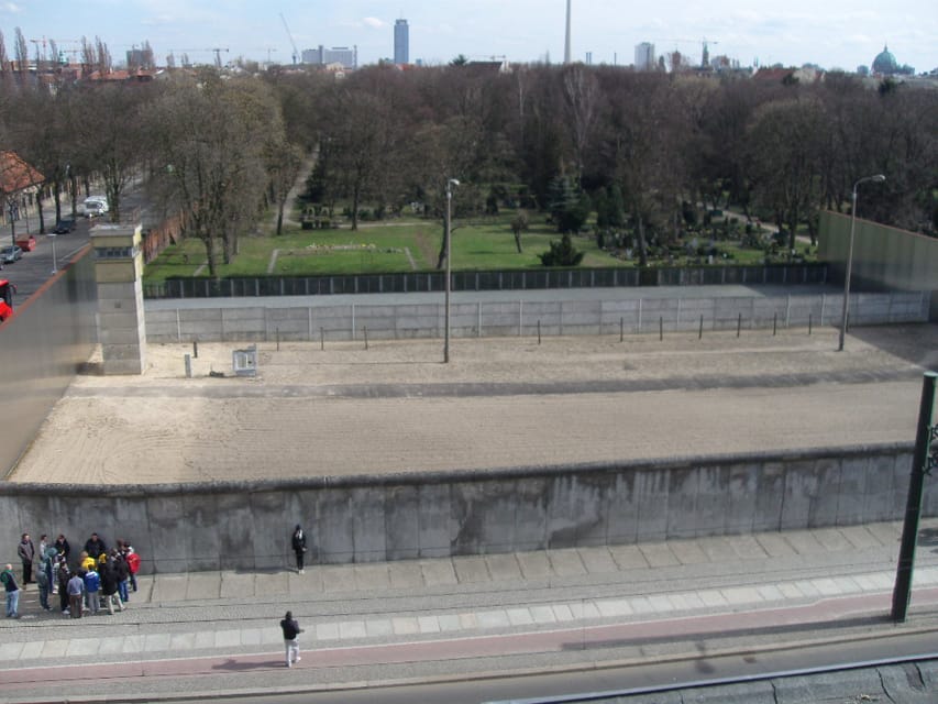 Berlin Wall History Small Group Cycling Tour - Checkpoint Charlie and the Palace of Tears