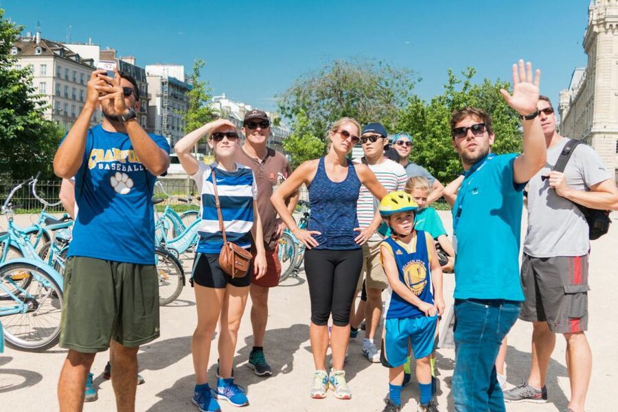 Best of Paris Bike Tour - Guides, group size, and the human side