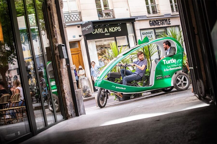 Best of Paris Private Rickshaw bike Tour with guide - The final central Paris loop