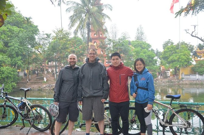Bicycle Tours Hanoi: Half Day Hanoi City Bicycle Tours - Huu Tiep Lake and the downed B-52