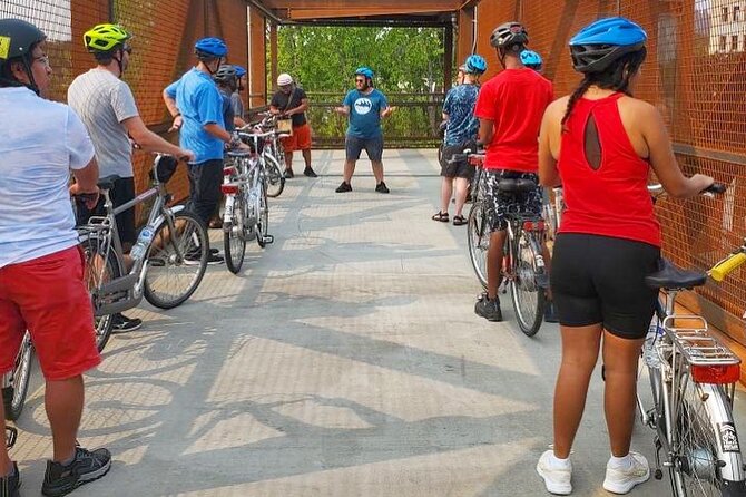 Bike Around Portland Oregon: Art, Culture, Bridges, Poetry - Doughnuts, pastries, or ice cream along the way