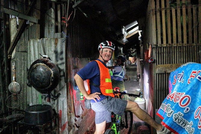 Bike Bangkok at Night with Thai Dinner - Wat Pho and the old city at night