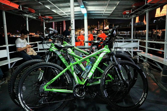 Bike Bangkok at Night with Thai Dinner - A Chinese Buddhist temple and Chinatown by bicycle