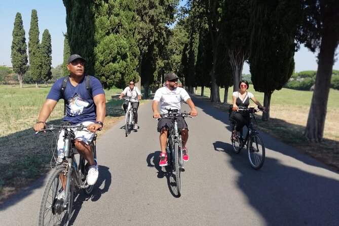 Bike Rental inside Appian Way Regional Park - Choosing Between an E-Bike and a Muscle Bike