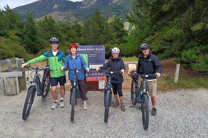Bike the Wanaka and Hawea Trails - Key points at a glance
