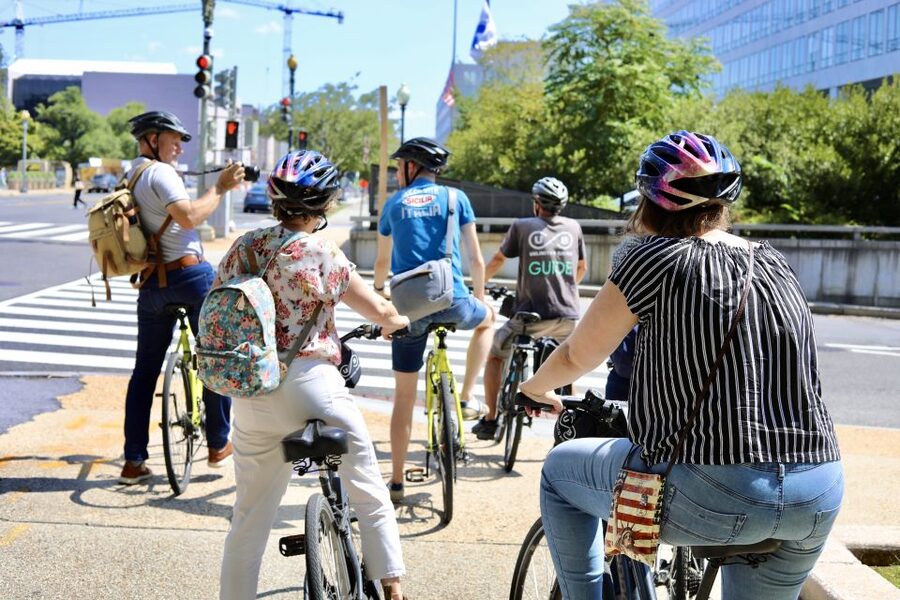 Bike Tour: Capitol Hill, Lincoln Memorial, National Mall - Pace, families, and physical demands