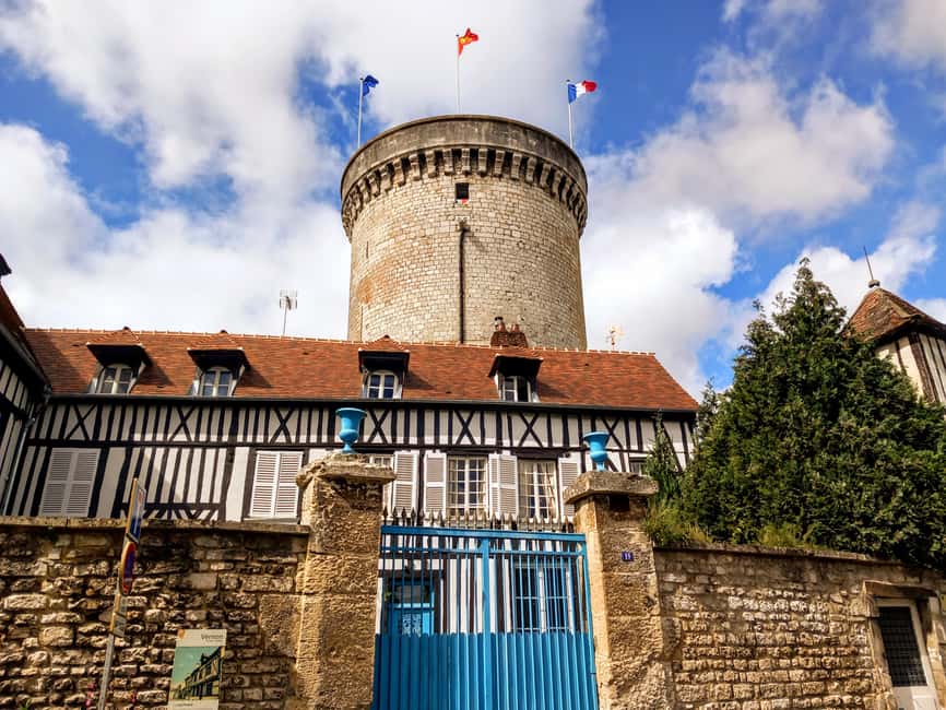 Bike tour from Vernon to Giverny with local guide - Why Vernon is worth seeing before Giverny