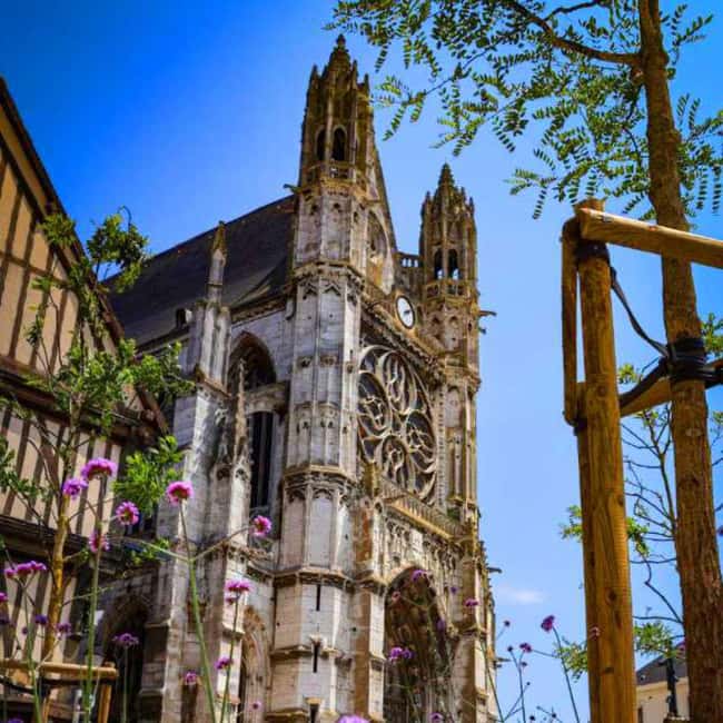 Bike tour from Vernon to Giverny with local guide - Cost, tickets, and practical planning