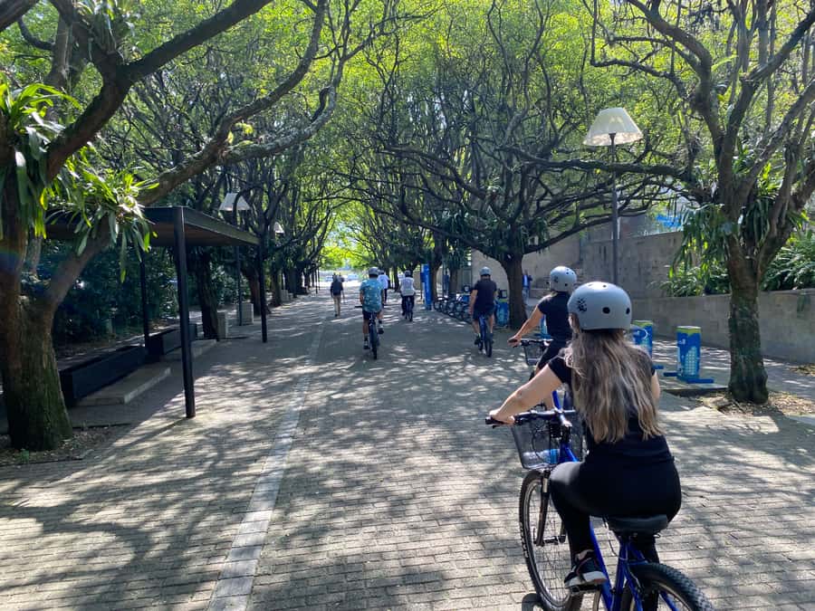 Bike Tour Medellin with Snacks and Local Beer - Guides, language, and the feeling of safety