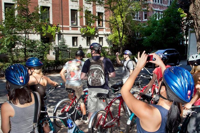 Bike Tour of Chicago's Lakefront Neighborhoods - Lincoln Park Zoo and the Lincoln Park Neighborhood