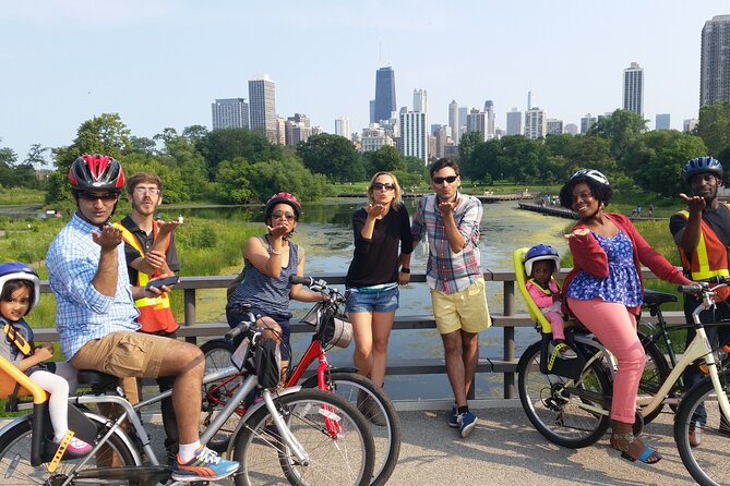 Bike Tour of Chicago's Lakefront Neighborhoods - A Route That Shows How Chicago Lives