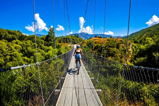 Bike & Wine Tour: Arrowtown to Valley of the Vines - The Kawarau Bungy Bridge area