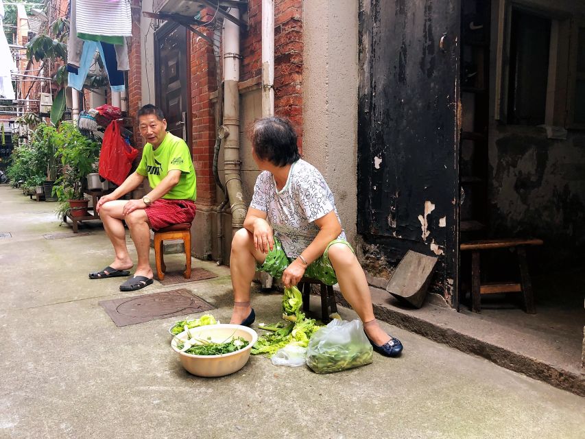 Biking Real Shanghai& Tea Tasting Experience - Starting beside the Garden Hotel on Maoming Road