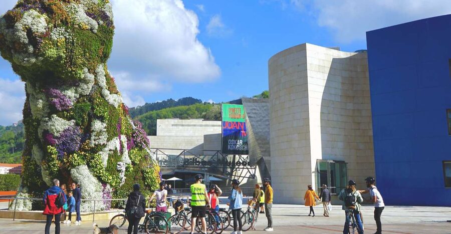 Bilbao: City Highlights Guided Bike Tour - The Guggenheim and Bilbao’s modern face