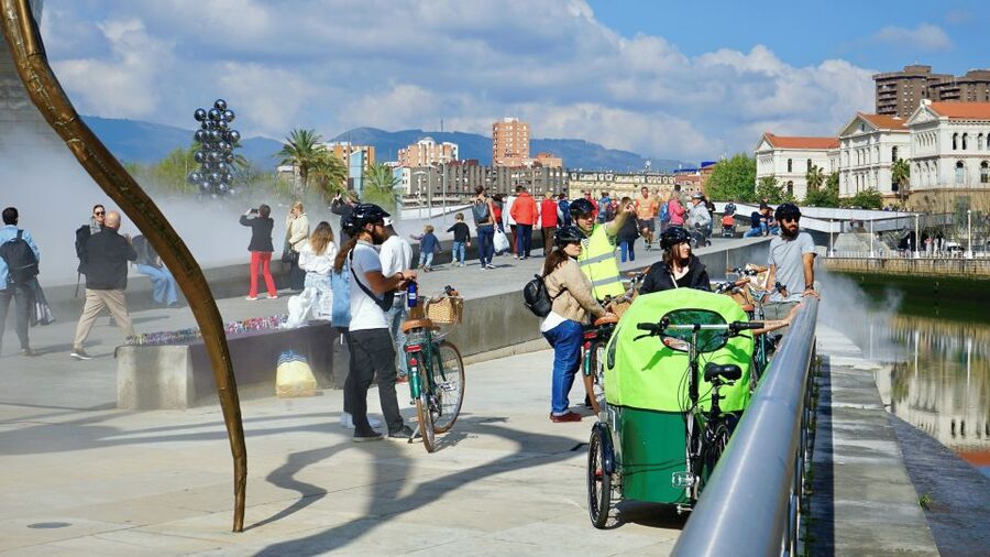 Bilbao: City Highlights Guided Bike Tour - The guides are the main strength