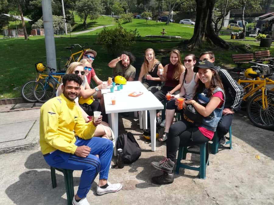 Bogotá Private Bike Tour with Transportation - Parkway Boulevard and the return downtown