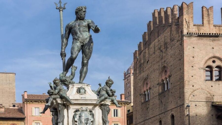 Bologna Guided Bike Tour - Archiginnasio and Bologna’s university tradition