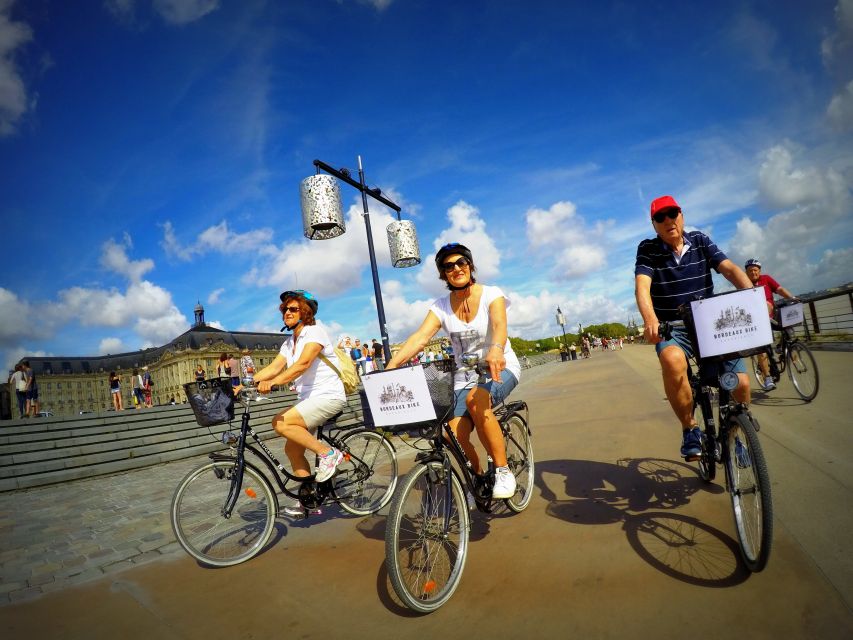 Bordeaux: Essentials 3-Hour Bike Ride - Chartrons, Rue Notre Dame, and Cours Xavier Arnozan