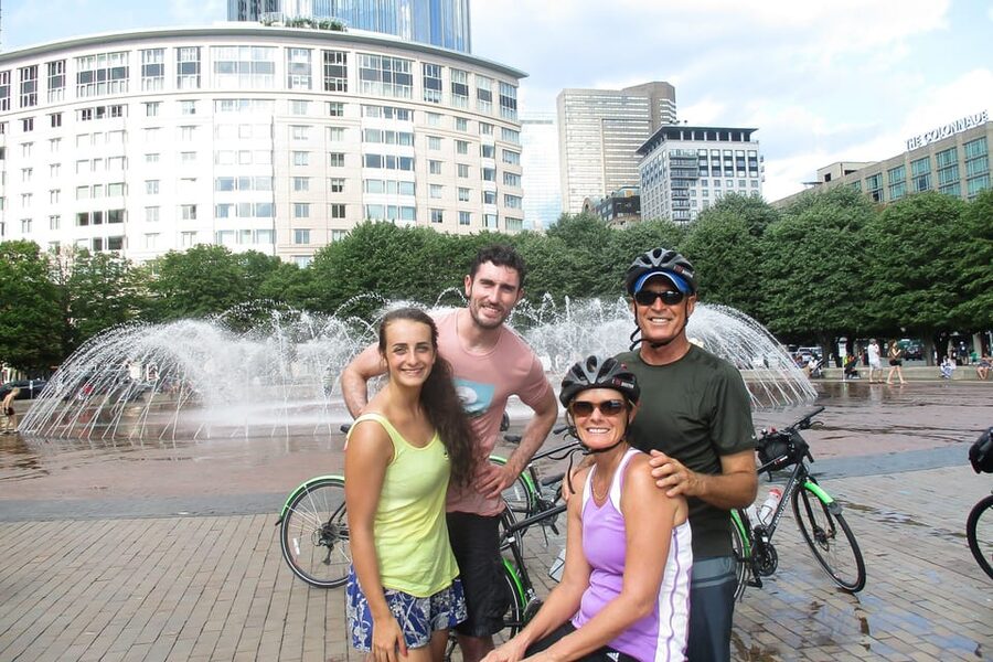 Boston: 2.5-Hour City View Bike Tour - Boston Common and the Rose Kennedy Greenway