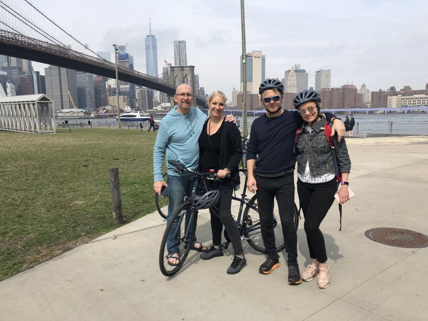 Brooklyn: 2-Hour Manhattan & Brooklyn Bridges Bike Tour - Crossing the Manhattan Bridge toward Chinatown
