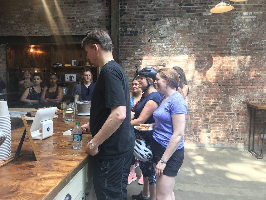 Brooklyn: Half-Day Cycling Tour - Grand Army Plaza and Prospect Park