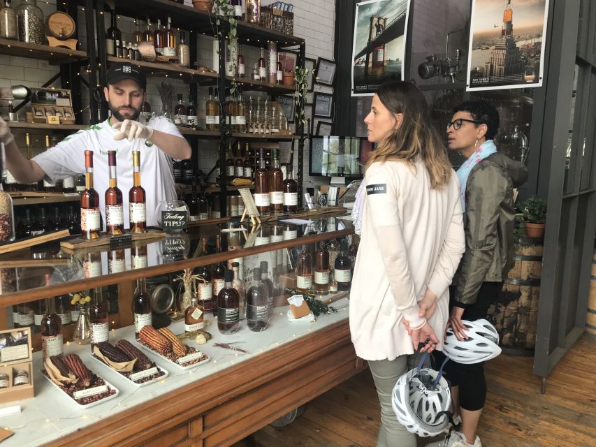 Brooklyn: Half-Day Cycling Tour - Widow Jane, Raaka, and the return through brownstone Brooklyn
