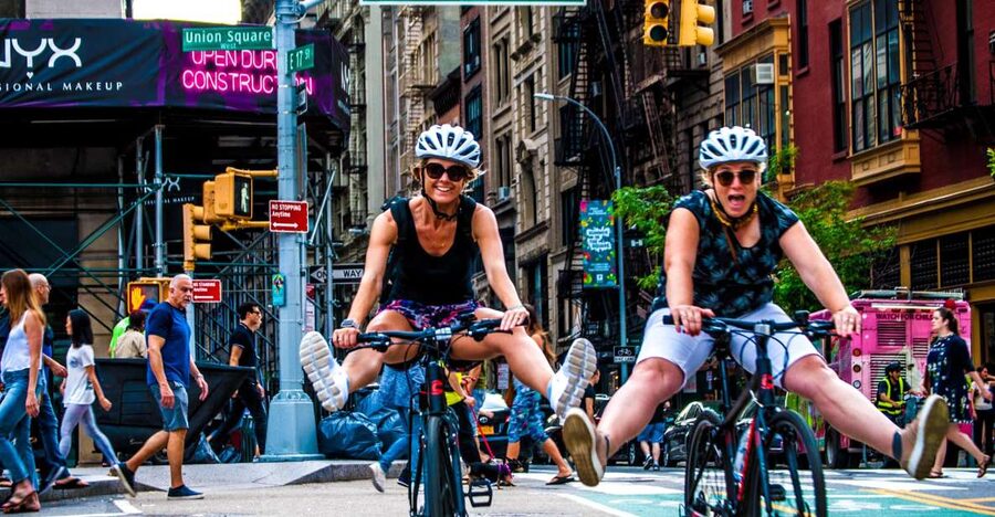 Brooklyn: Sightseeing Bike Tour with Local Guide - Key points to know before you ride