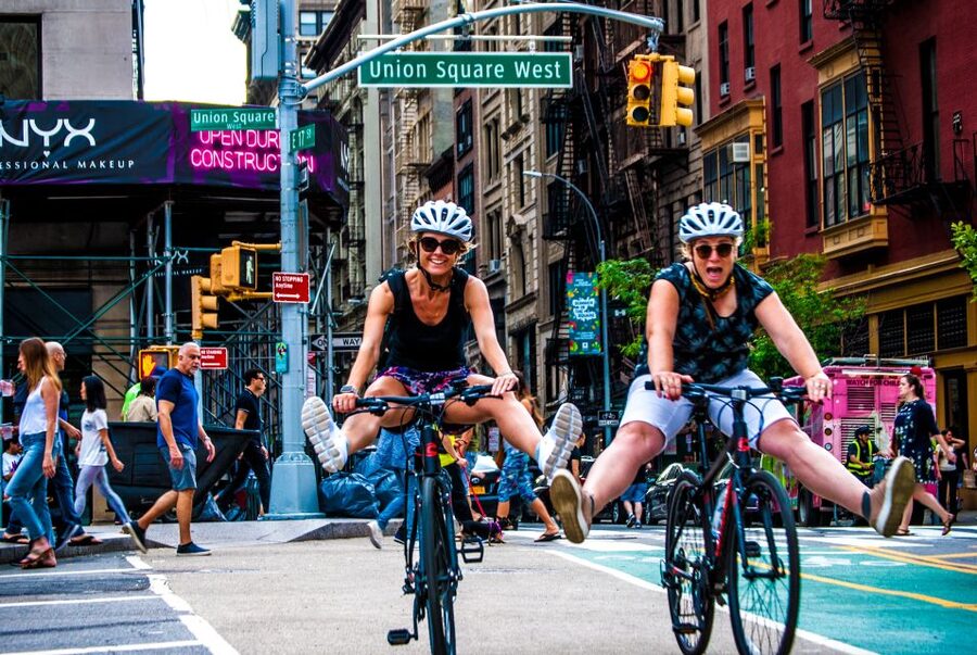 Brooklyn: Sightseeing Bike Tour with Local Guide - Starting beneath the Brooklyn Bridge in Dumbo