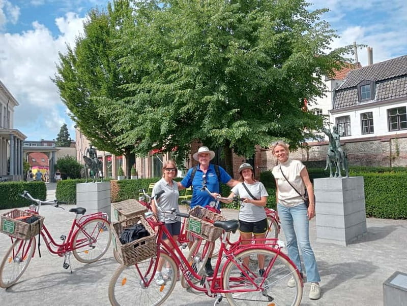 Bruges: Guided Retro Bike Tour of Highlights and Hidden Gems - Why this Bruges bike tour is worth your time