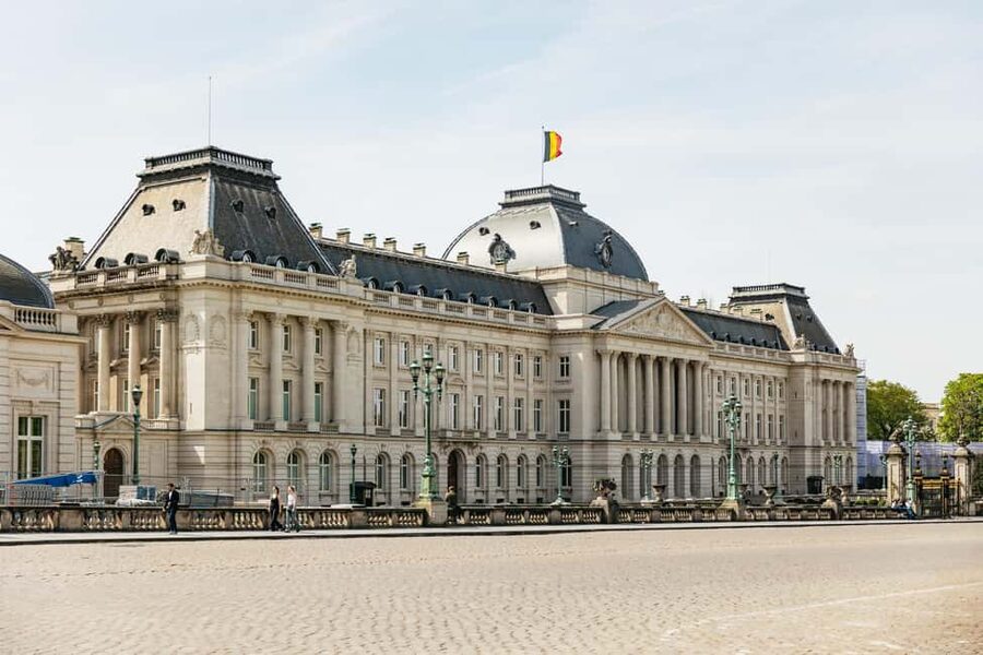 Brussels: City Highlights and Hidden Gems Bike Tour - Starting beside Grand Hospice