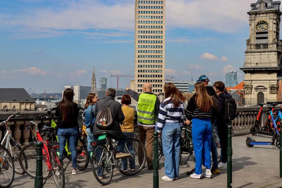 Brussels: City Highlights and Hidden Gems Bike Tour - The famous Brussels you can reach by bike