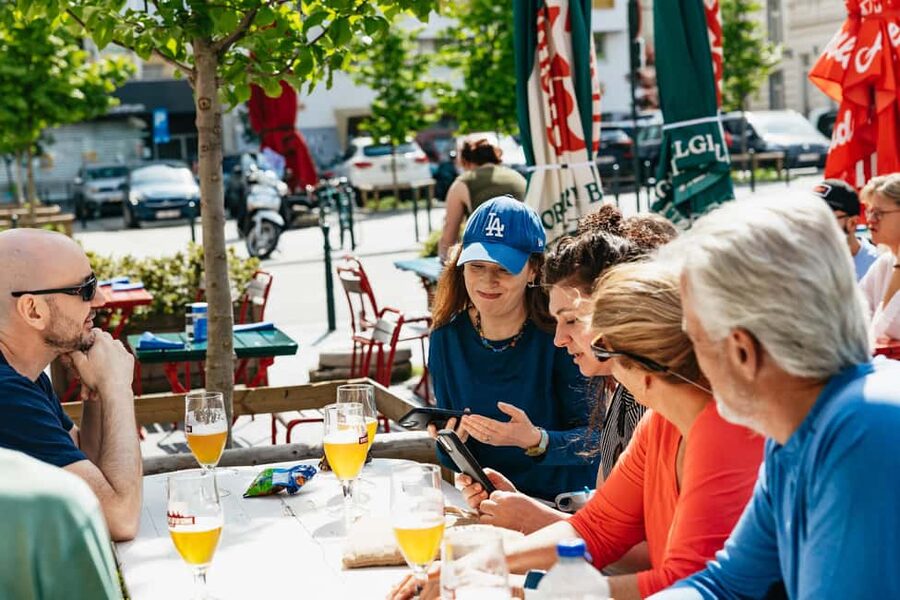 Brussels: City Highlights and Hidden Gems Bike Tour - The café pause halfway through