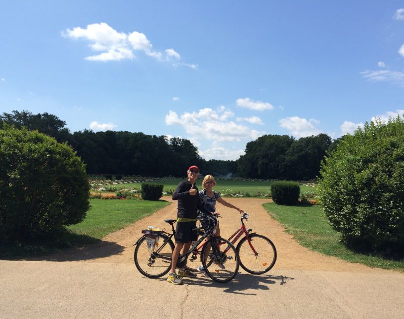 Budapest: Guided Bike Tour Plus - Elizabeth Bridge, Chain Bridge, and the climb to Castle Hill