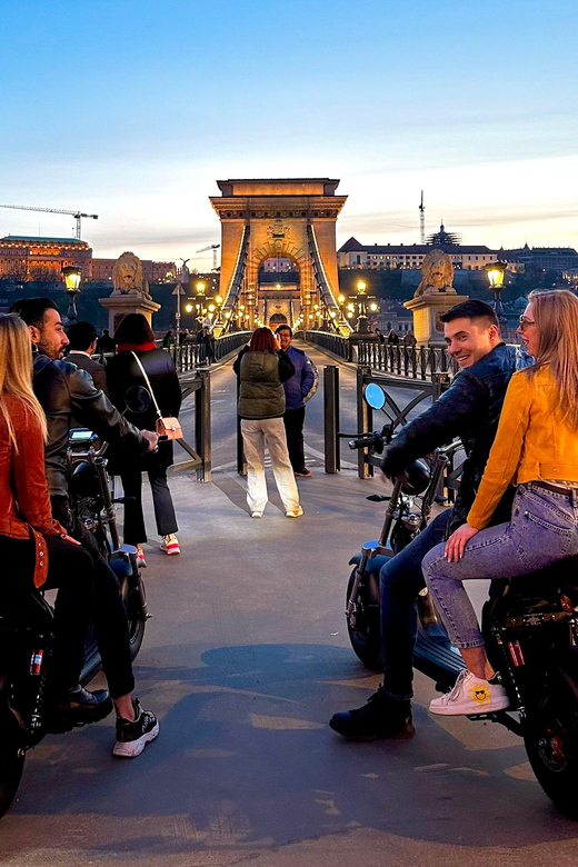 Budapest: Monster Bike Roller Guided City Tour - Chain Bridge and the sweep toward Pest