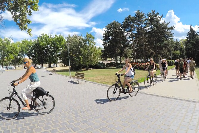 Budapest private Bike & e-Bike Tour with a drink - Key things to know before you pedal away