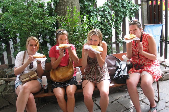 Budapest to Szentendre bike & boat tour - A drink break at Romai Bank
