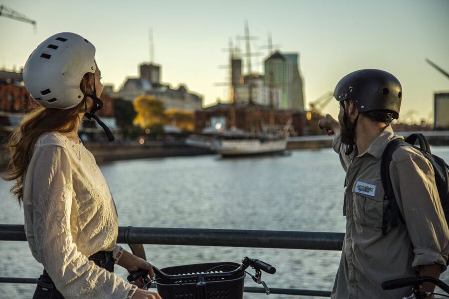 Buenos Aires: Full Day Bike Tour with Lunch - Plaza de Mayo and the political heart of the city