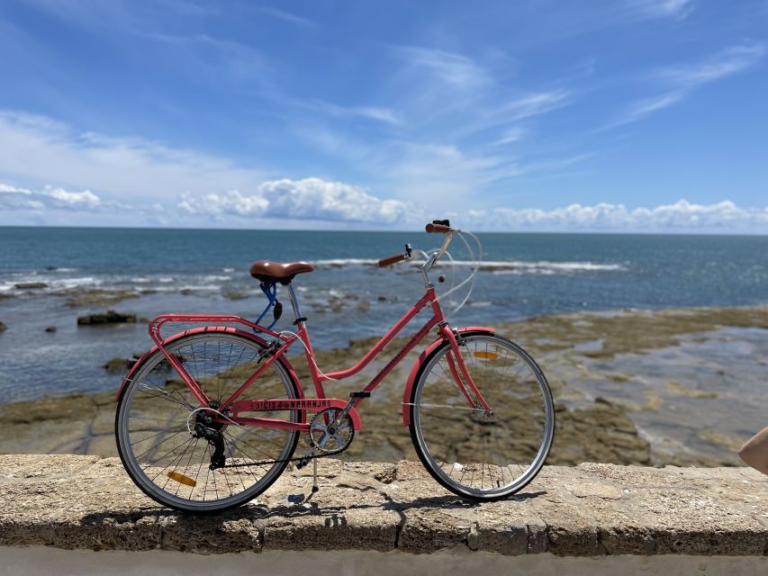 Cadiz: City Bike Tour - Riding through the old city center