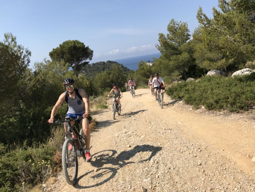 Calanques National Park: E-Mountain Bike with Virtual Guide - Who should book this ride?