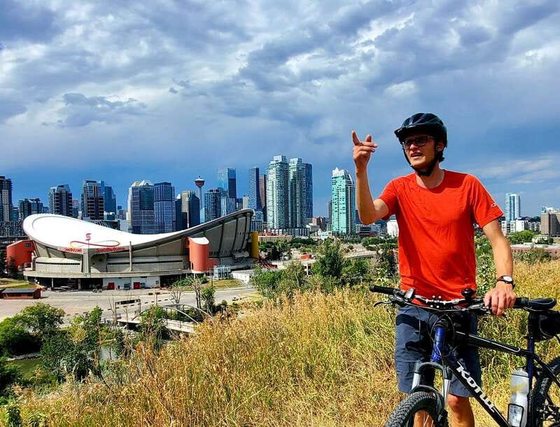 Calgary: City Bike Tour, Highlights and Bow River - The Guides Make the Difference
