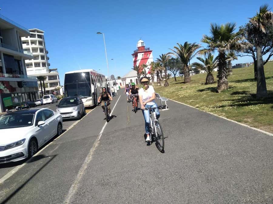 Cape Town Guided City Cycling Heritage Tour - Private Tour - Sea Point Promenade and the Atlantic view