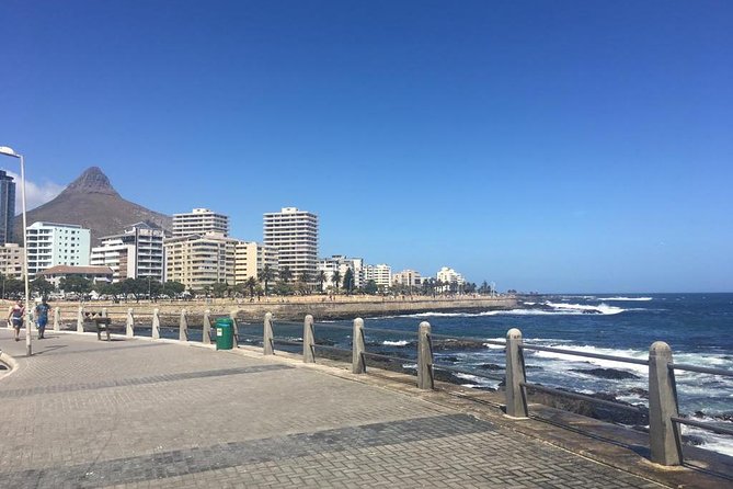 Cape Town's Finest City Bike Tour - Greenmarket Square and the sound of central Cape Town