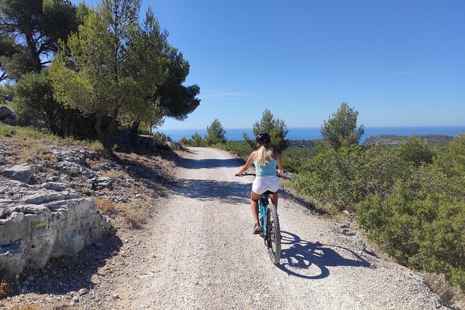 Cassis National Park E-Mountain Bike Experience with Virtual Guide - Reaching the Calanques by bike