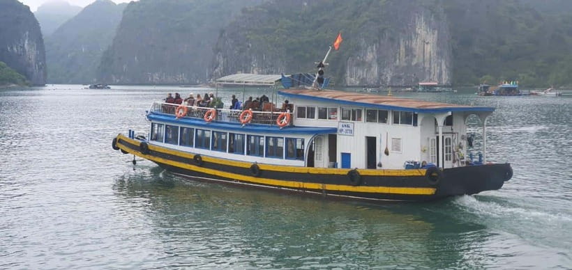 Cat Ba: Lan Ha, HaLong bay full day- biking, kayaking, lunch - The sunset drink and return to Cat Ba