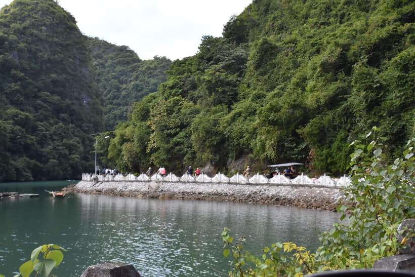 Cat Ba: Lan Ha, HaLong bay full day- biking, kayaking, lunch - Swimming near Ba Trai Dao Beaches
